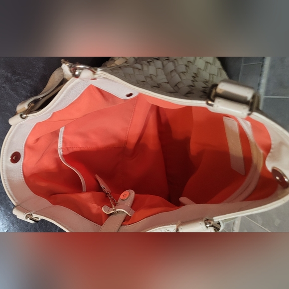 Cole Haan leather woven bag, ivory with gold tone hardware - Picture 6 of 8